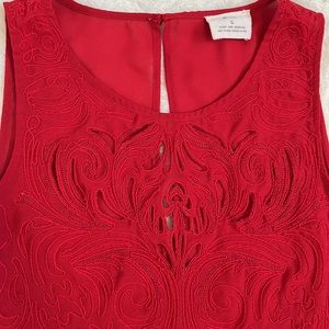 Pins & Needles red embroidered tank sz S